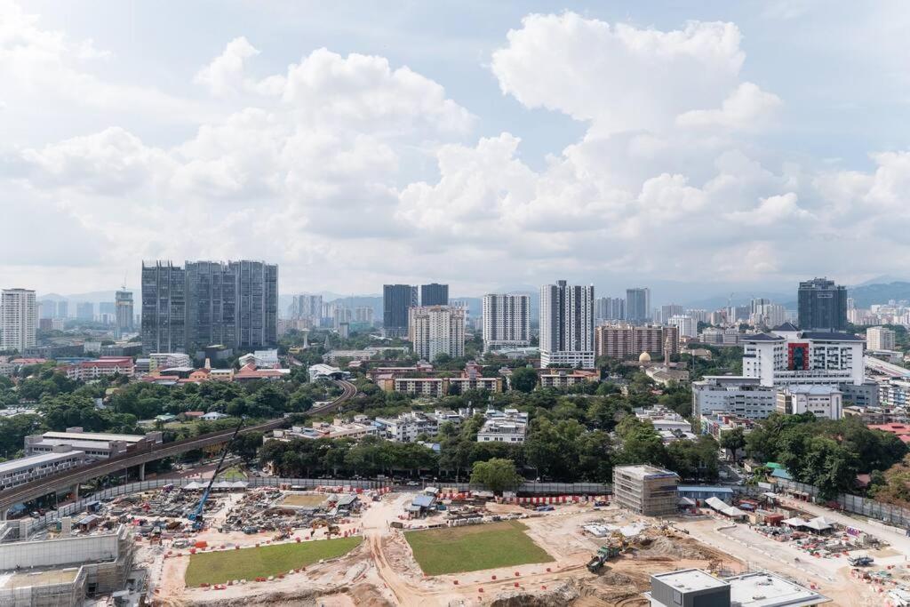 Tr Residence Lovely 3 Bedroom Unit 6Pax Next To Titiwangsa Lrt Kuala Lumpur Dış mekan fotoğraf